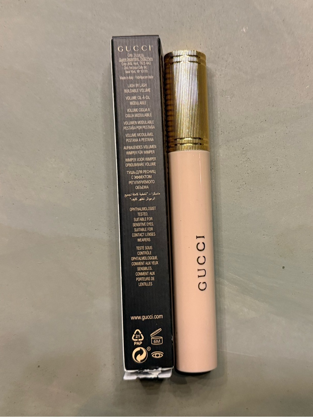 Gucci Mascara L’obscur - 01 Black - Picture 2 of 2